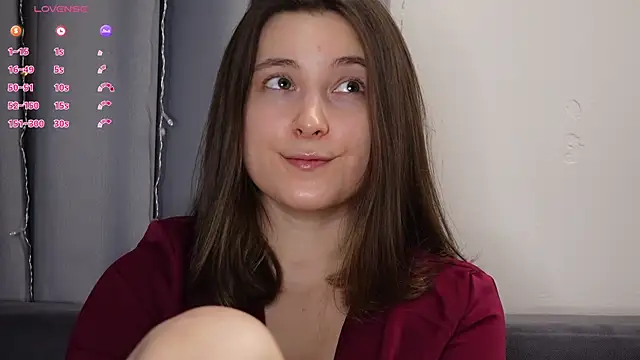 Snapshot of BeckyMartens chatting on October 14, 2025, 2:01 am BeckyMartens online show from October 14, 2025, 2:01 am