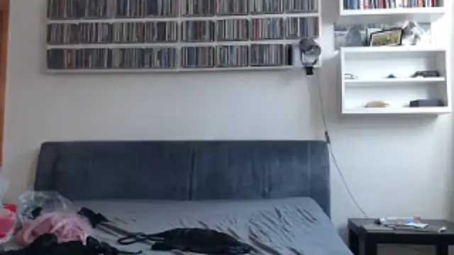 daviixx online show from February 20, 2025, 8:50 am