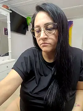 Ameliarizo online show from February 21, 2026, 3:41 am