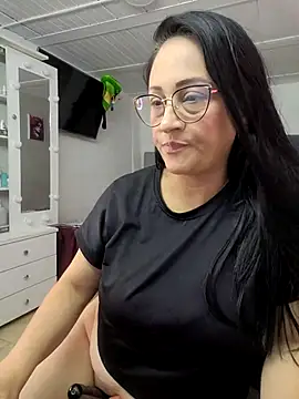 Ameliarizo online show from January 7, 2026, 9:20 pm