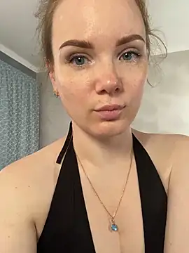 AngelaWhiti online show from June 13, 2026, 4:27 pm