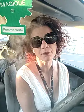 jennylovence online show from September 18, 2025, 5:54 am