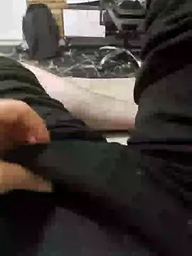 Snapshot of kayahan4 chatting on January 30, 2025, 10:51 pm kayahan4 online show from January 30, 2025, 10:51 pm