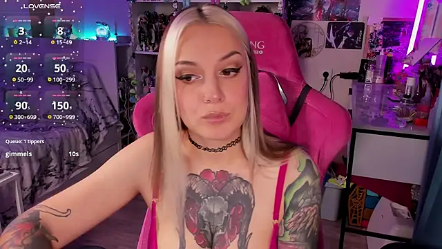 ChloeKohaku online show from September 22, 2025, 6:41 am