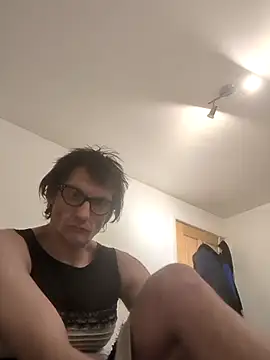 maciej online show from March 22, 2025, 4:24 am