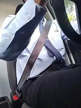 Business dickkk online show from November 4, 2025, 1:48 pm