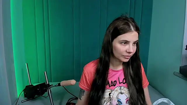 JuliaBusty online show from March 6, 2026, 4:51 am