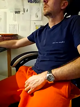 verylargecock online show from February 26, 2026, 4:40 pm