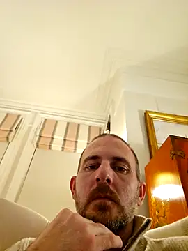 verylargecock online show from November 10, 2025, 5:40 pm