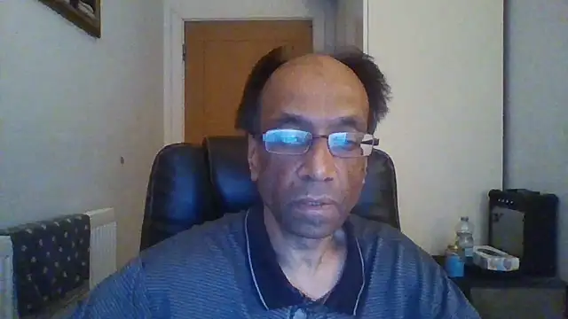 rauncher1 online show from November 18, 2025, 9:23 am