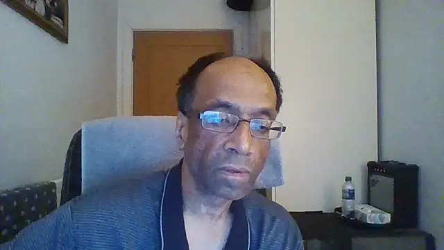 rauncher1 online show from October 13, 2025, 8:38 am