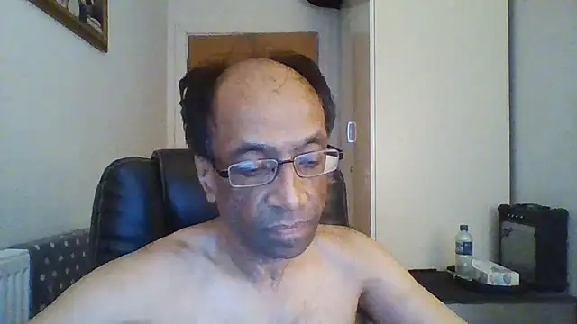 rauncher1 online show from September 11, 2025, 8:14 am