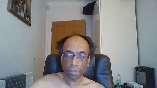 rauncher1 online show from September 19, 2025, 9:13 am