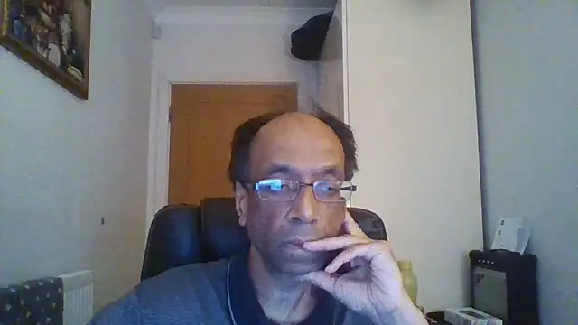 rauncher1 online show from November 24, 2025, 10:15 am