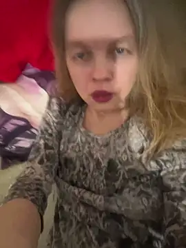 Snapshot of Susanel chatting on March 15, 2025, 5:26 pm Susanel online show from March 15, 2025, 5:26 pm