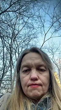 Snapshot of Susanel chatting on March 9, 2025, 2:32 pm Susanel online show from March 9, 2025, 2:32 pm