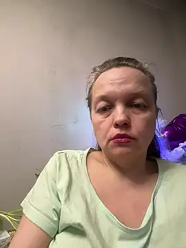 Snapshot of Susanel chatting on March 16, 2025, 6:01 pm Susanel online show from March 16, 2025, 6:01 pm