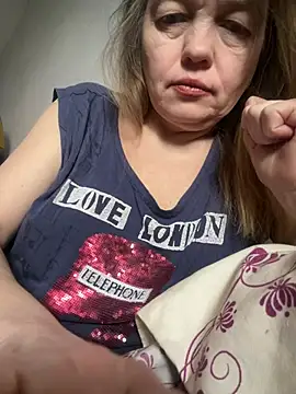 Snapshot of Susanel chatting on March 5, 2025, 8:32 am Susanel online show from March 5, 2025, 8:32 am