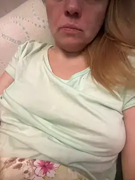 Snapshot of Susanel chatting on March 16, 2025, 9:05 pm Susanel online show from March 16, 2025, 9:05 pm