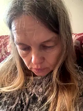 Snapshot of Susanel chatting on November 5, 2025, 12:30 pm Susanel online show from November 5, 2025, 12:30 pm