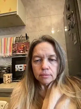 Snapshot of Susanel chatting on November 28, 2025, 11:54 am Susanel online show from November 28, 2025, 11:54 am