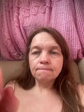 Snapshot of Susanel chatting on July 22, 2026, 8:38 am Susanel online show from July 22, 2026, 8:38 am
