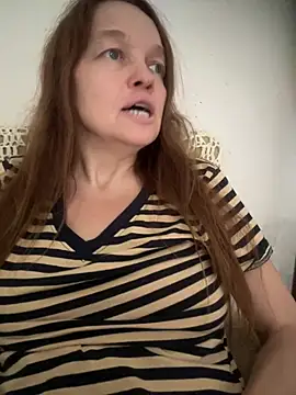 Snapshot of Susanel chatting on July 30, 2026, 7:07 am Susanel online show from July 30, 2026, 7:07 am
