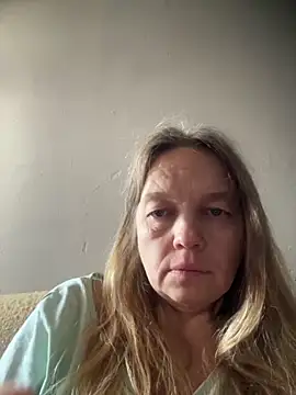 Snapshot of Susanel chatting on October 4, 2025, 6:48 am Susanel online show from October 4, 2025, 6:48 am