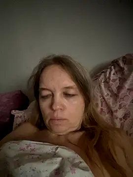 Snapshot of Susanel chatting on October 7, 2025, 8:26 am Susanel online show from October 7, 2025, 8:26 am