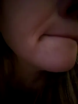 Snapshot of Susanel chatting on October 9, 2025, 9:59 pm Susanel online show from October 9, 2025, 9:59 pm