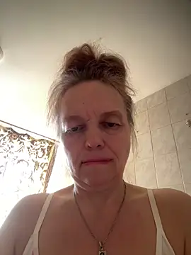 Snapshot of Susanel chatting on May 23, 2026, 2:27 pm Susanel online show from May 23, 2026, 2:27 pm