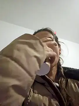 Snapshot of FeliciaKrige chatting on October 29, 2025, 9:25 pm FeliciaKrige online show from October 29, 2025, 9:25 pm