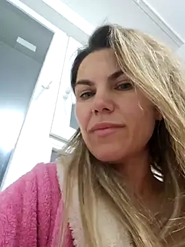 FeliciaKrige online show from January 5, 2026, 8:45 pm