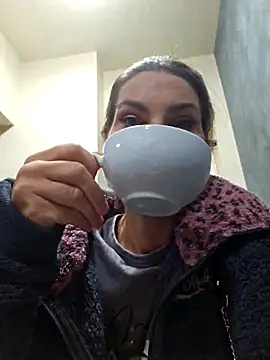 Snapshot of FeliciaKrige chatting on October 1, 2025, 8:13 pm FeliciaKrige online show from October 1, 2025, 8:13 pm