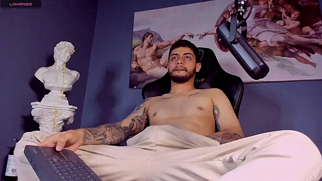 alessandro duty online show from March 19, 2025, 1:54 am