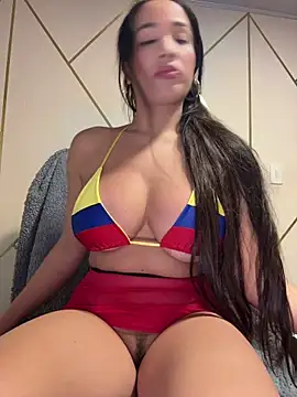 Snapshot of SQUIRTINGQUEEN11 chatting on April 20, 2026, 1:52 am SQUIRTINGQUEEN11 online show from April 20, 2026, 1:52 am