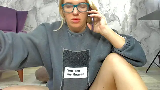 succubus online show from October 1, 2025, 6:56 pm