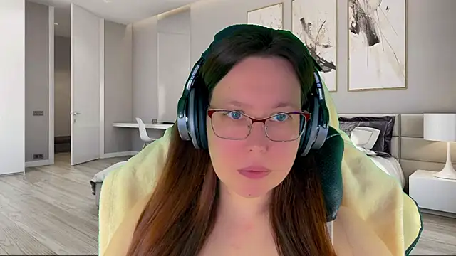 Snapshot of Victoria_Romans chatting on March 20, 2025, 3:13 am Victoria Romans online show from March 20, 2025, 3:13 am