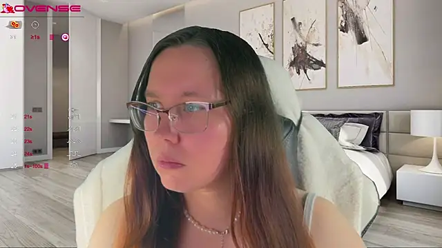 Snapshot of Victoria_Romans chatting on October 4, 2025, 7:48 pm Victoria Romans online show from October 4, 2025, 7:48 pm