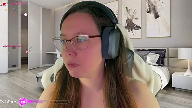 Victoria Romans online show from December 3, 2025, 4:02 am