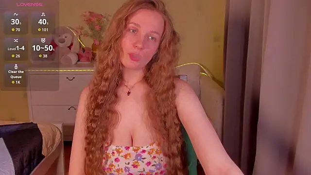 SweetMilkis online show from March 31, 2026, 7:27 pm