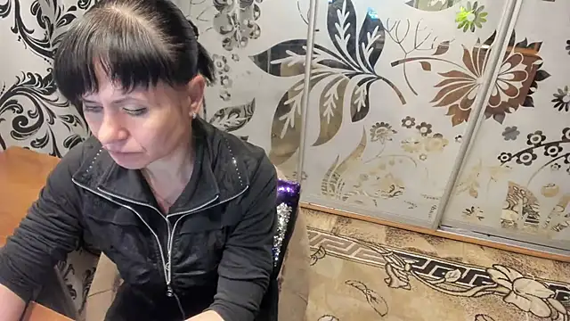 Snapshot of EVILENSA chatting on March 21, 2025, 5:12 pm EVILENSA online show from March 21, 2025, 5:12 pm