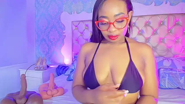 CaseyMoon online show from March 29, 2026, 12:18 pm