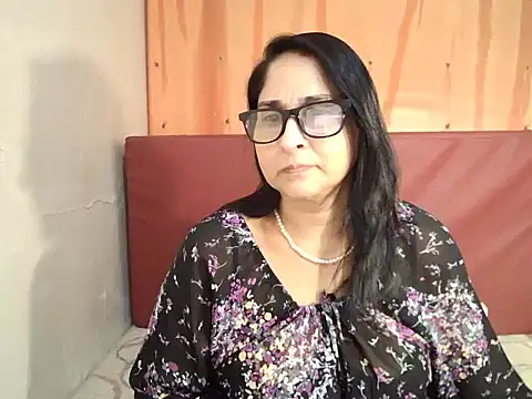 Snapshot of Indiankushy chatting on January 16, 2026, 4:44 pm Indiankushy online show from January 16, 2026, 4:44 pm