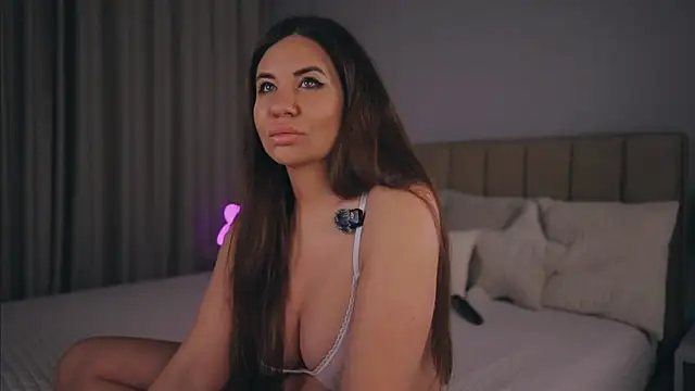 LollieSplash online show from April 13, 2026, 9:19 pm