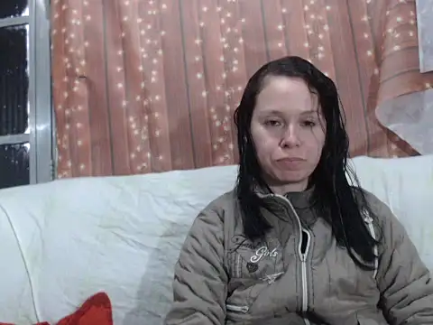 Venusluxodomme online show from May 14, 2026, 8:28 pm