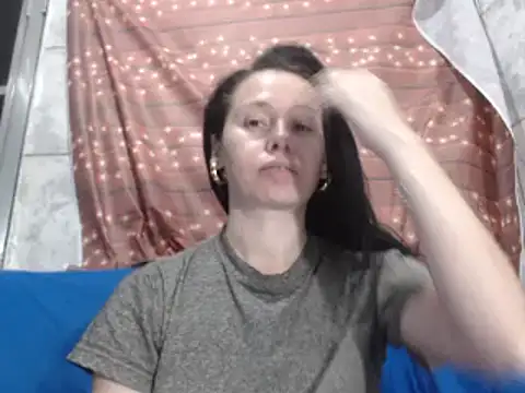 Venusluxodomme online show from September 20, 2025, 11:32 pm