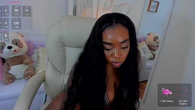 zobe love online show from March 21, 2025, 11:23 pm