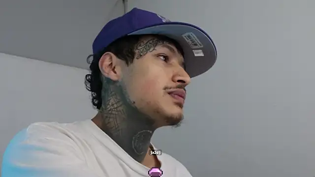 trieone online show from January 1, 2025, 8:56 am