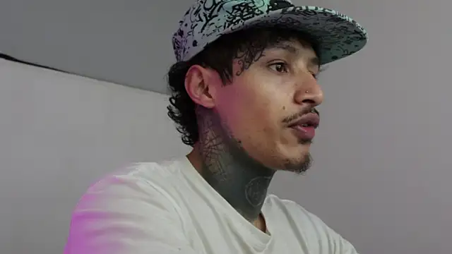 trieone online show from March 6, 2025, 4:19 am